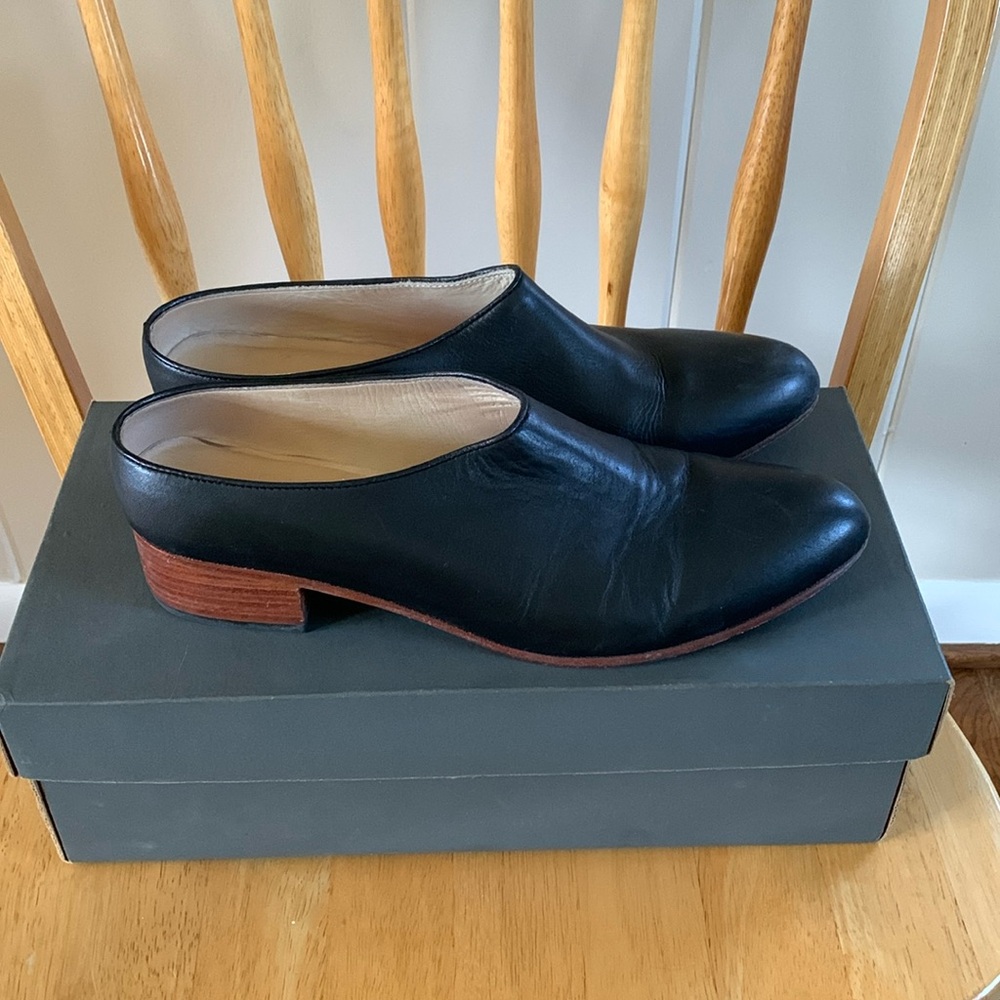 Nisolo Mariella black slide mules size 9.5 GUC